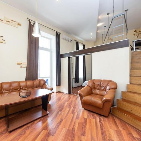 Comfortable Apartment On Mikhaylovskiy Lane Kiev Buitenkant foto