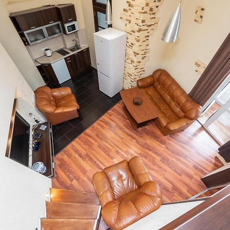 Comfortable Apartment On Mikhaylovskiy Lane Kiev Buitenkant foto