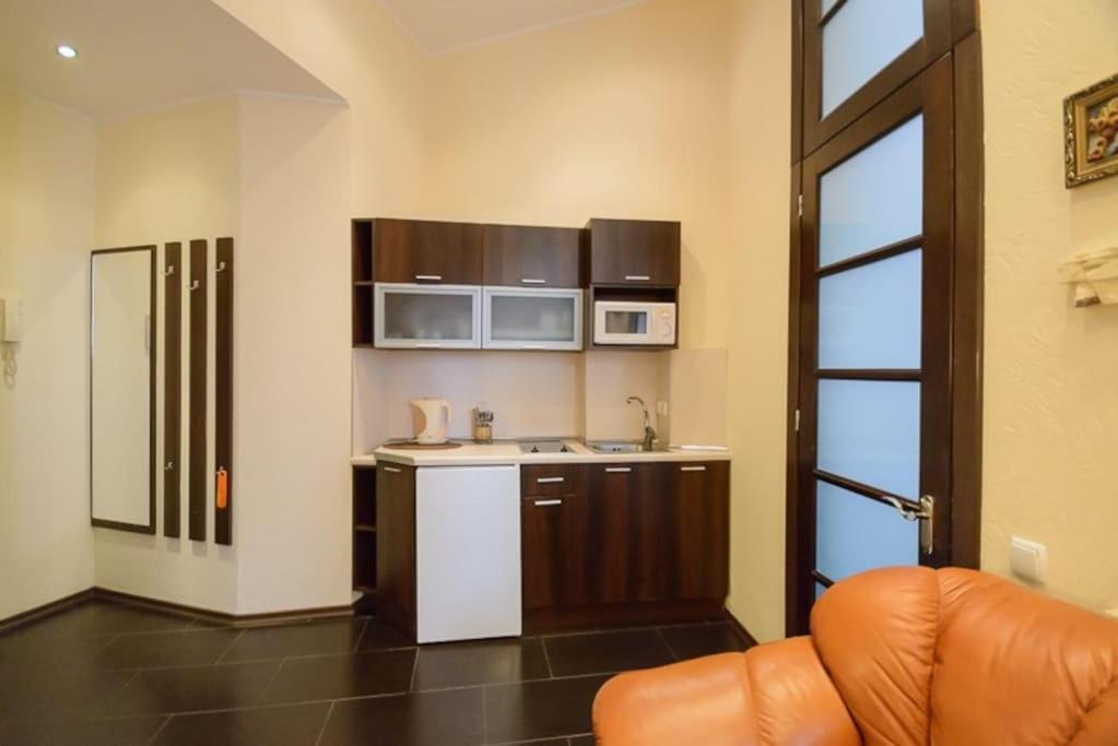 Comfortable Apartment On Mikhaylovskiy Lane Kiev Buitenkant foto