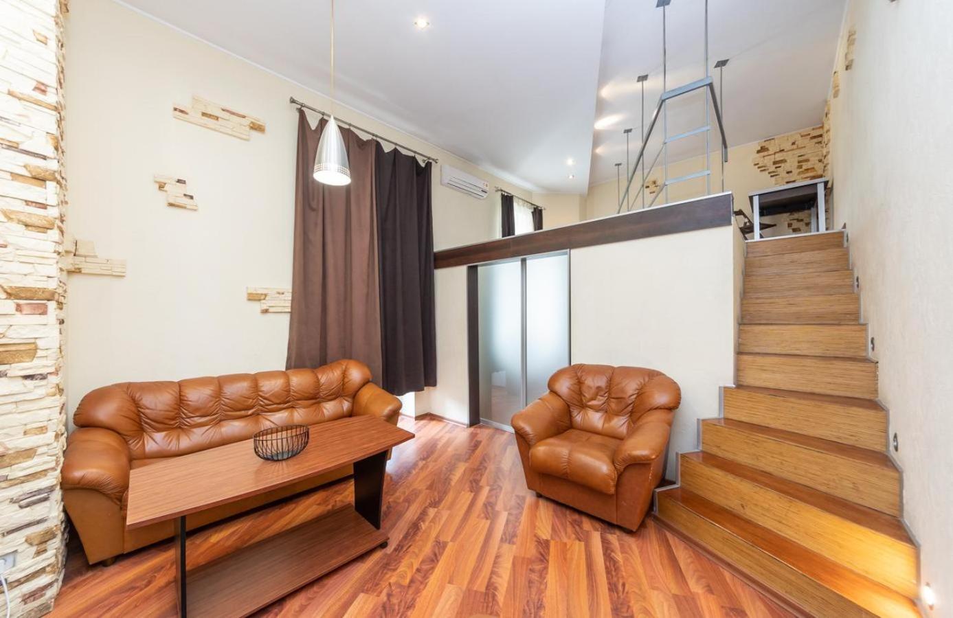 Comfortable Apartment On Mikhaylovskiy Lane Kiev Buitenkant foto